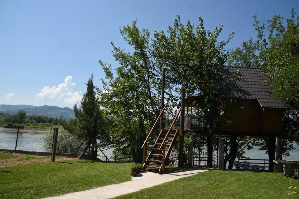Holiday Home Kucica Na Drvetu Banja Koviljača Extérieur photo