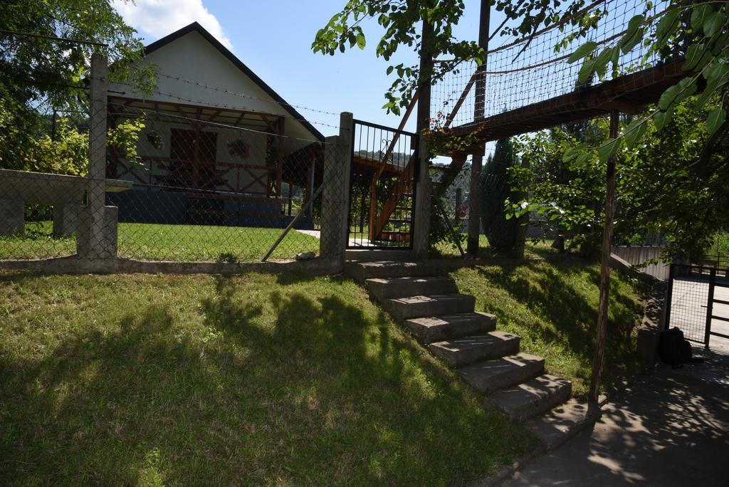 Holiday Home Kucica Na Drvetu Banja Koviljača Extérieur photo