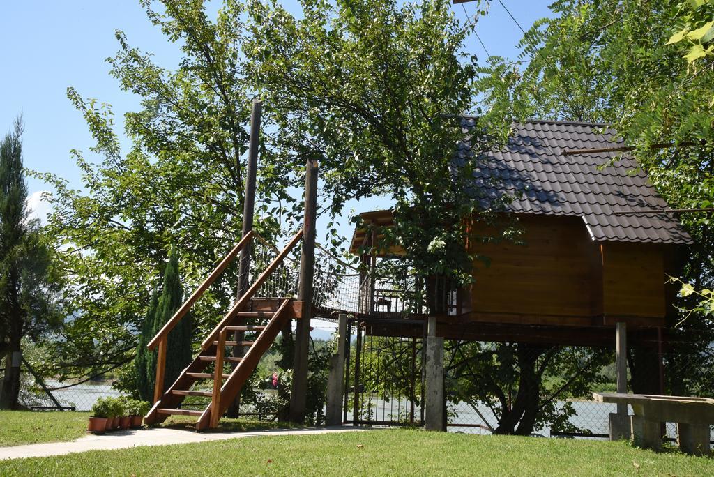 Holiday Home Kucica Na Drvetu Banja Koviljača Extérieur photo
